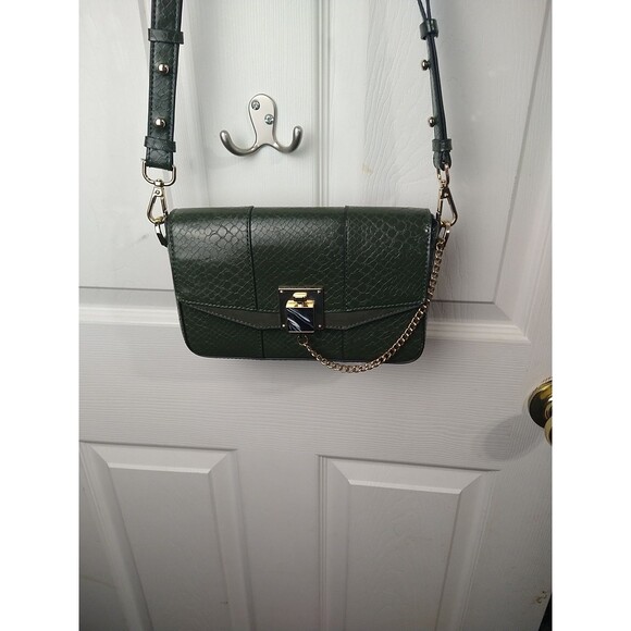 Top Shop Green Crocodile Crossbody Shoulder Clasp Front Purse Gold Trim Adjustab - Picture 1 of 16
